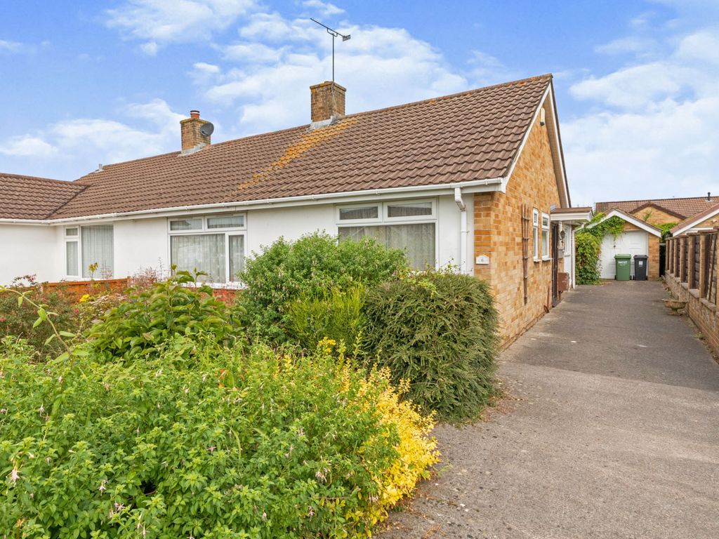 2 bed semidetached bungalow for sale in Sandhurst Close, Bristol BS34 Zoopla
