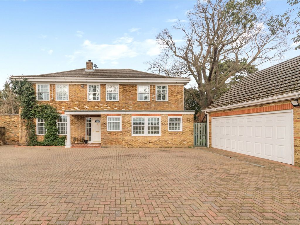 5 bed detached house for sale in Horton Road, Datchet, Berkshire SL3