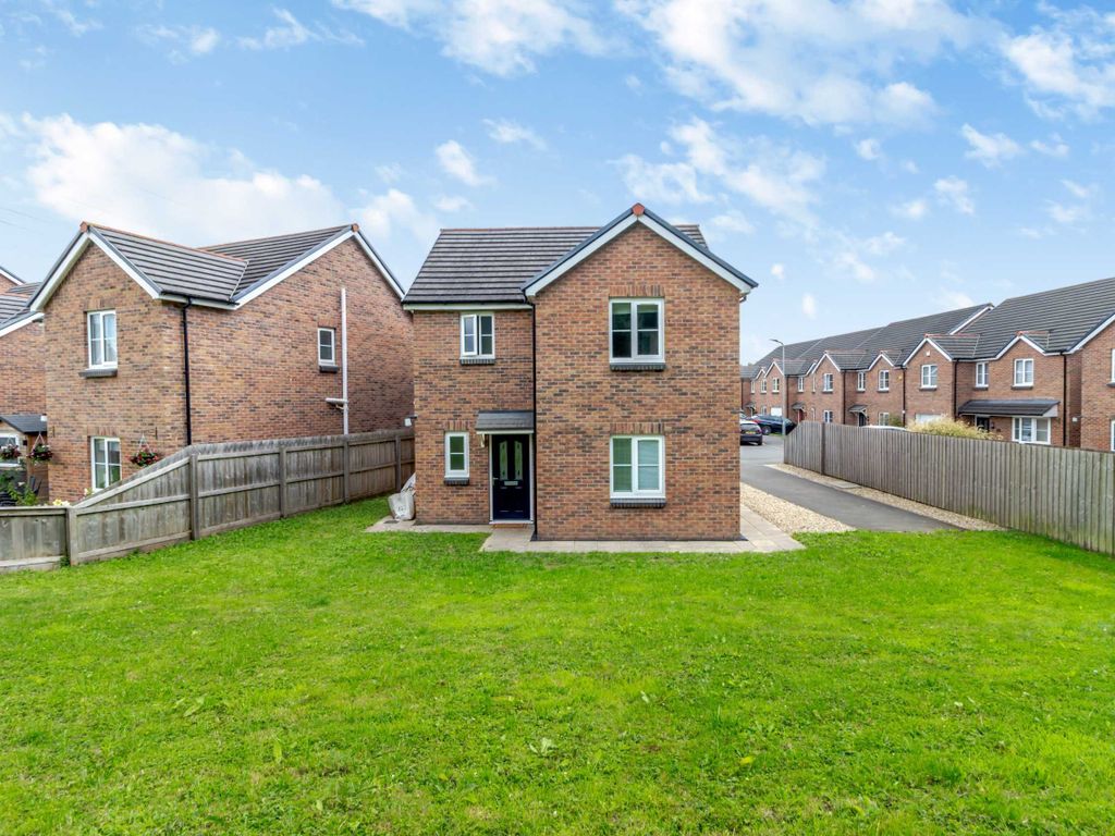 3 bed detached house to rent in Aqueduct Close, Caerleon, Newport NP18