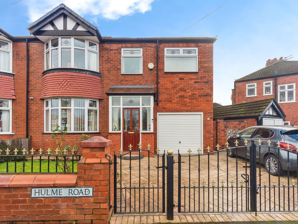 4 bed semidetached house for sale in Hulme Road, Stockport SK4, £