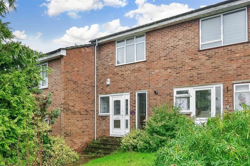 2 bed terraced house for sale in Carew Road, Wallington, Surrey SM6, £350,000 Zoopla