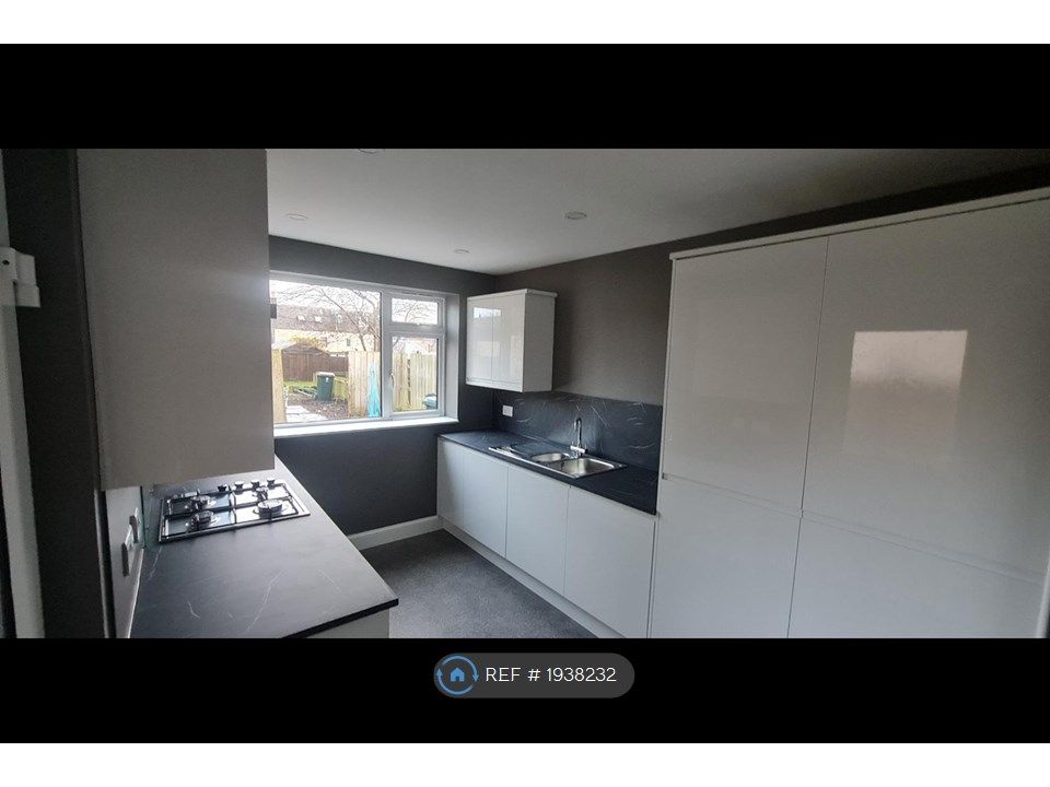 2 bed flat to rent in Ruthven Street, Auchterarder PH3, £825 pcm Zoopla