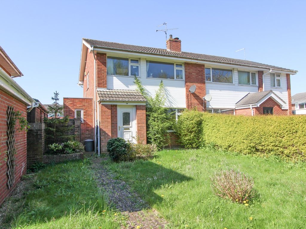 3 bed semidetached house for sale in Mallard Close, Chipping Sodbury