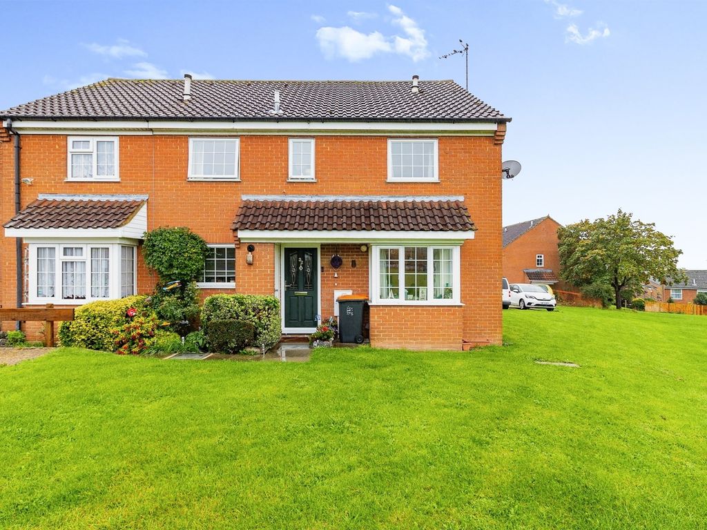 2 bed property for sale in Fyne Drive, Leighton Buzzard LU7, £250,000