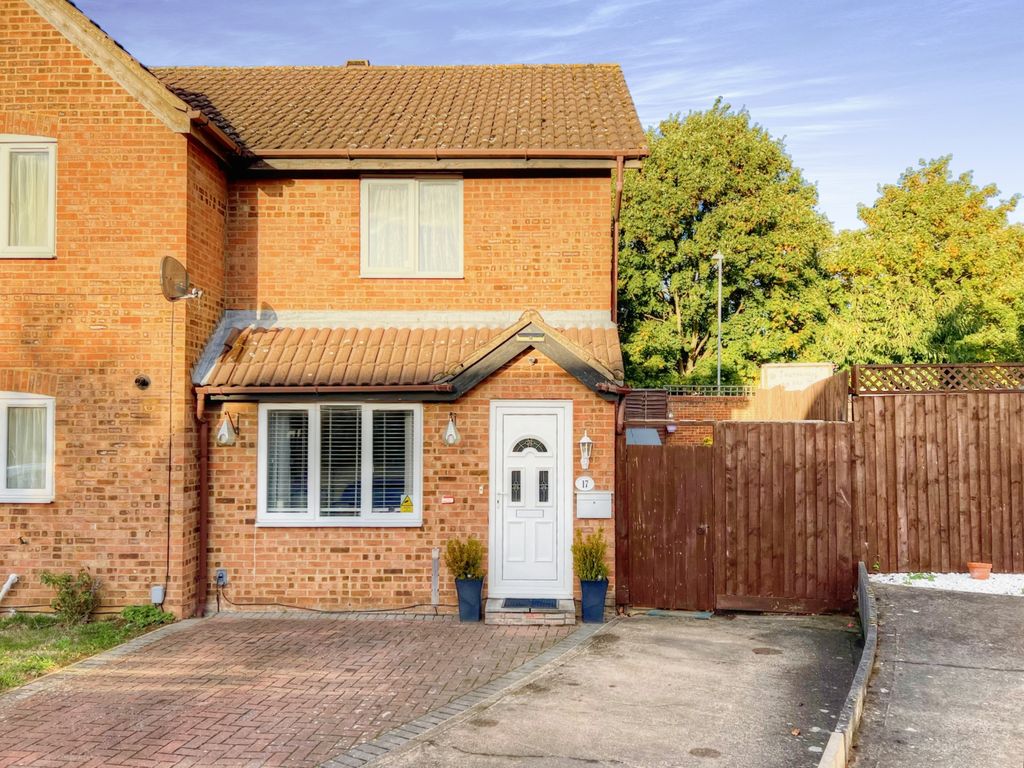 Heron Close, Wellingborough NN8