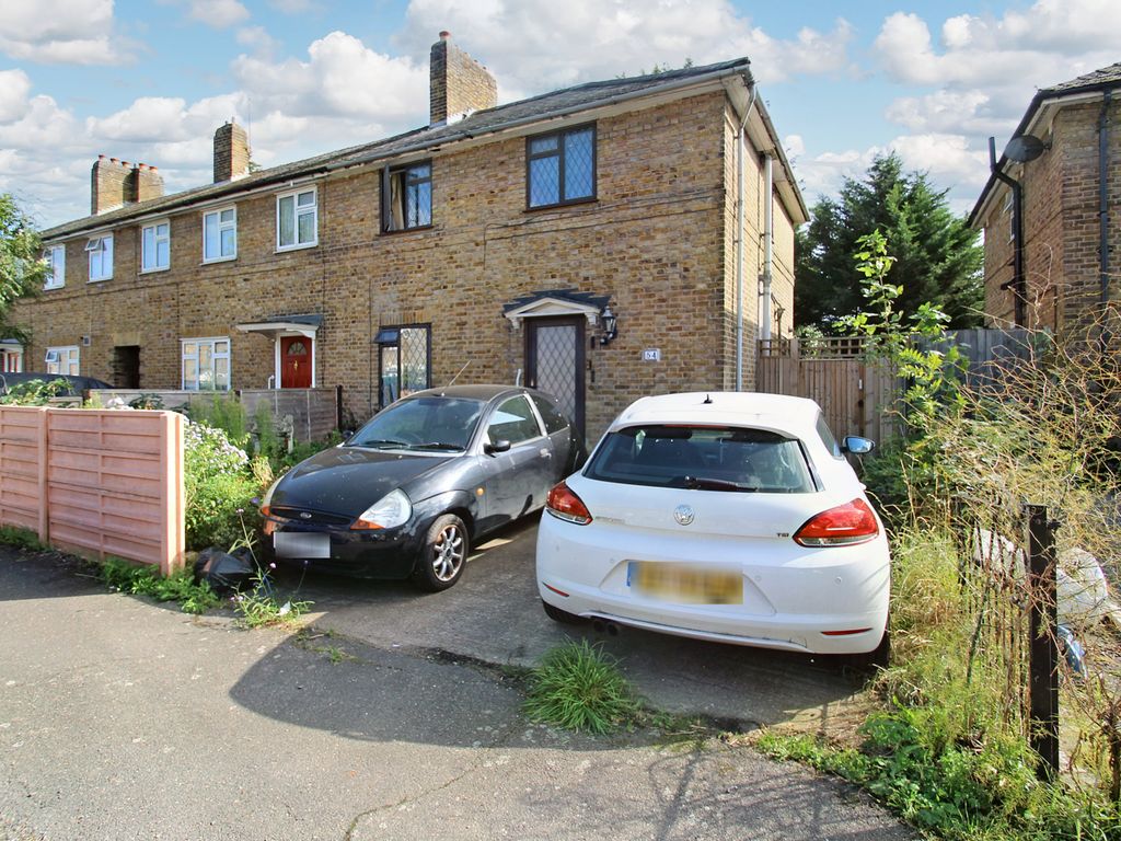 3 bed semidetached house for sale in Yew Avenue, West Drayton, Greater