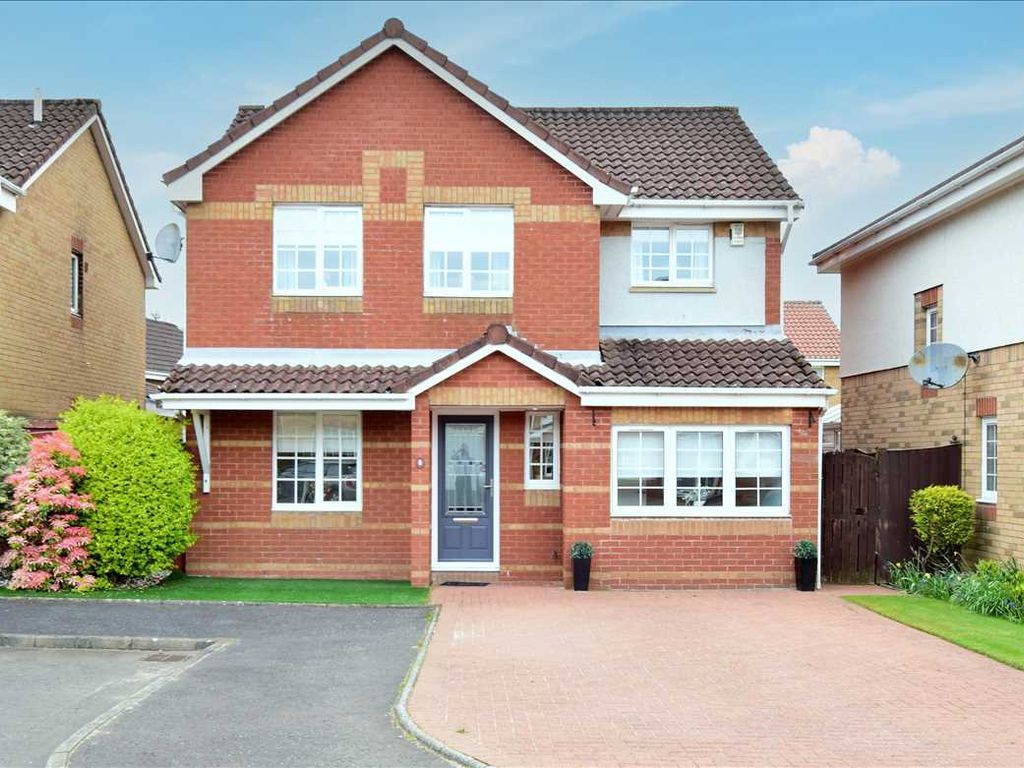 4 bed detached house for sale in Inveraray Gardens, Newarthill