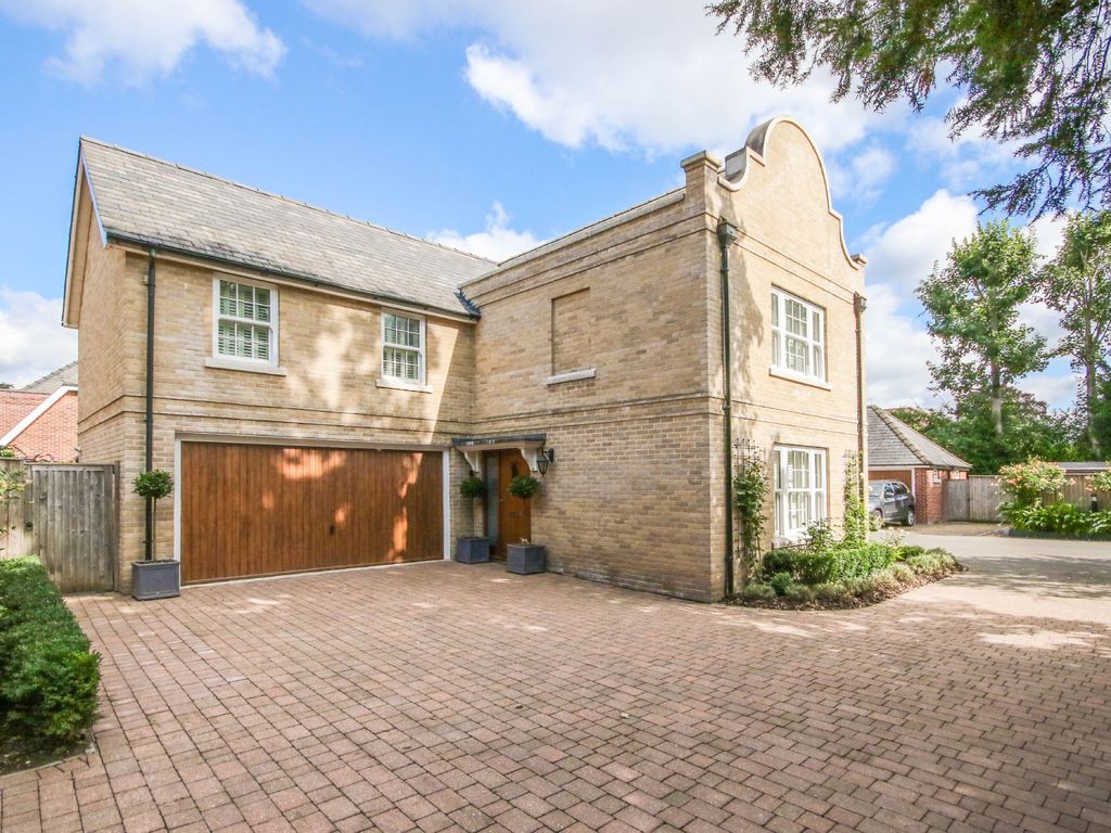 4 bed detached house for sale in Arborfield Drive, Newmarket CB8 Zoopla