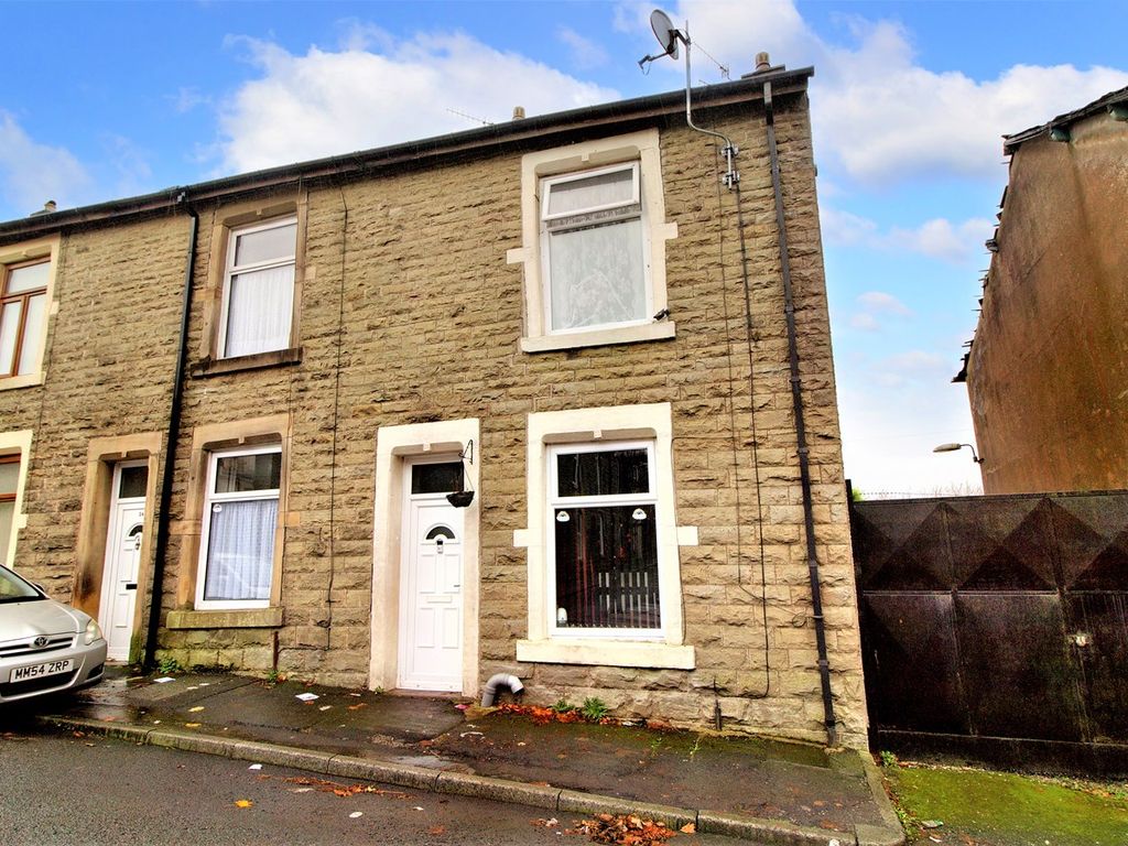 2 bed end terrace house for sale in Lincoln Street, Haslingden