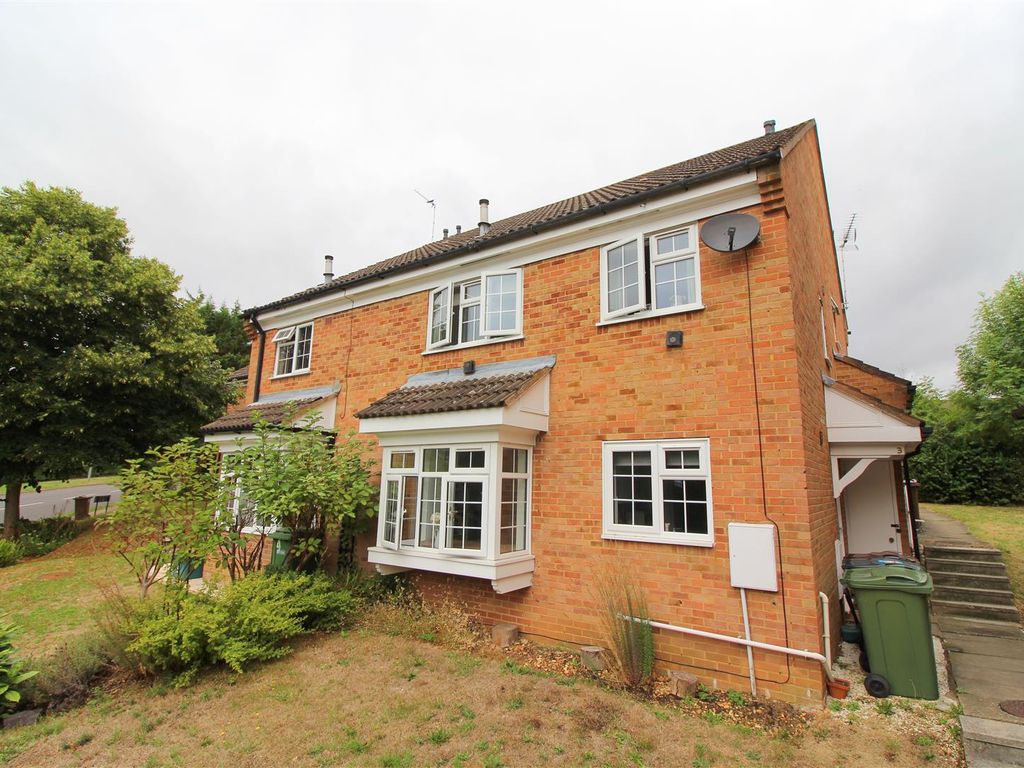 2 bed terraced house for sale in Ashdales, St Albans, Hertfordshire AL1