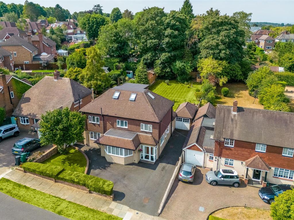 5 bed detached house for sale in Hillside, Banstead SM7 Zoopla