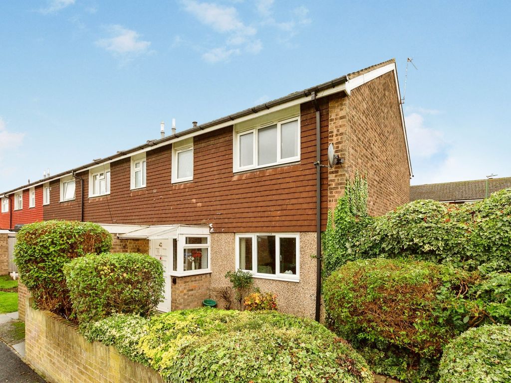 3 bed end terrace house for sale in Wisteria Gardens, Swanley BR8, £335,000 Zoopla