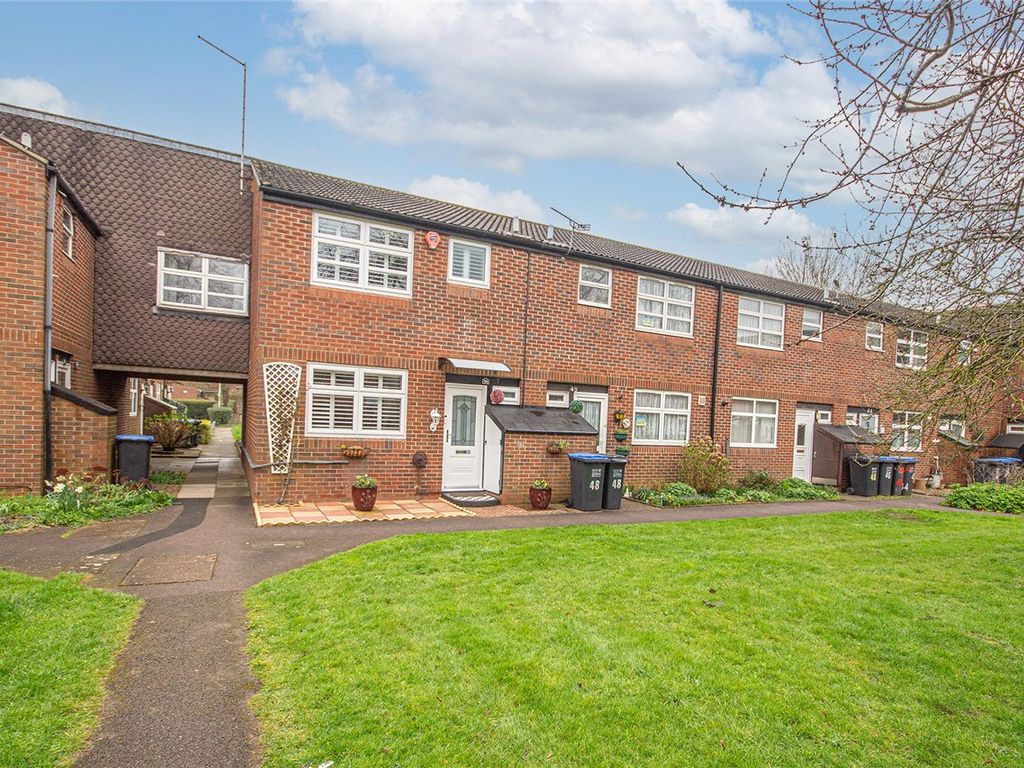 3 bed terraced house for sale in Guessens Road, Welwyn Garden City