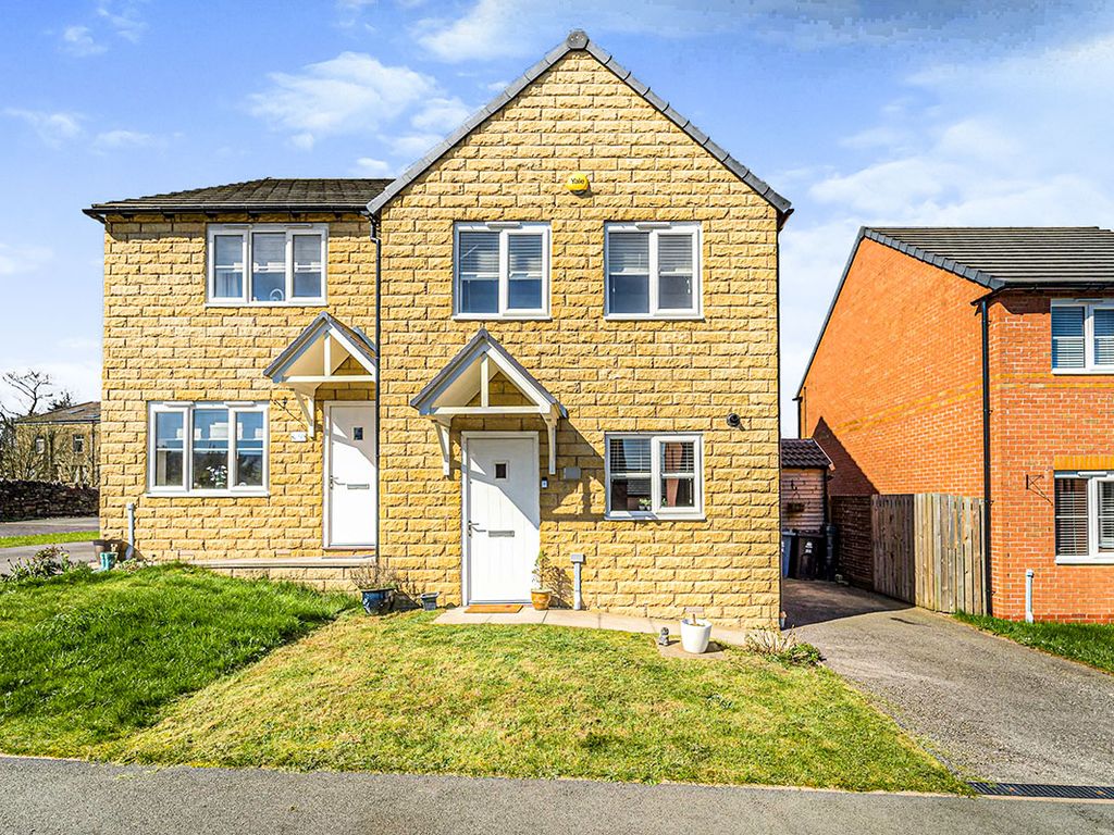 3 bed semidetached house to rent in Pollard Road, Hapton, Burnley