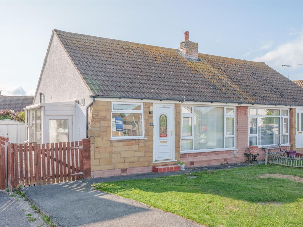 2 bed semidetached bungalow for sale in Anneddle, Pensarn, Abergele