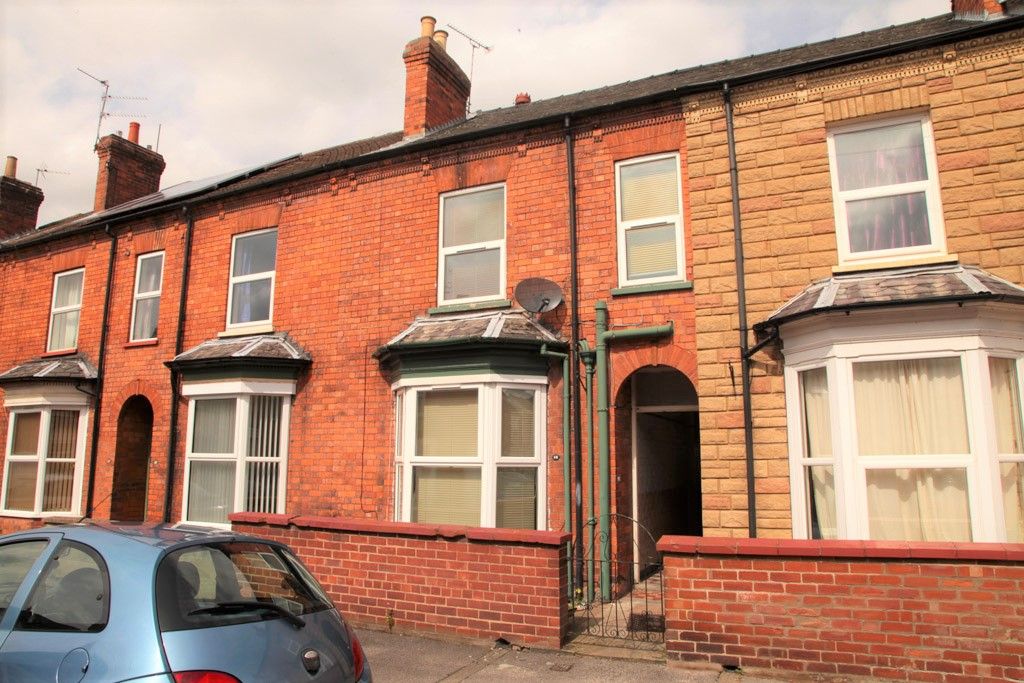 4 bed terraced house for sale in Cranwell Street, Lincoln LN5, £134,950