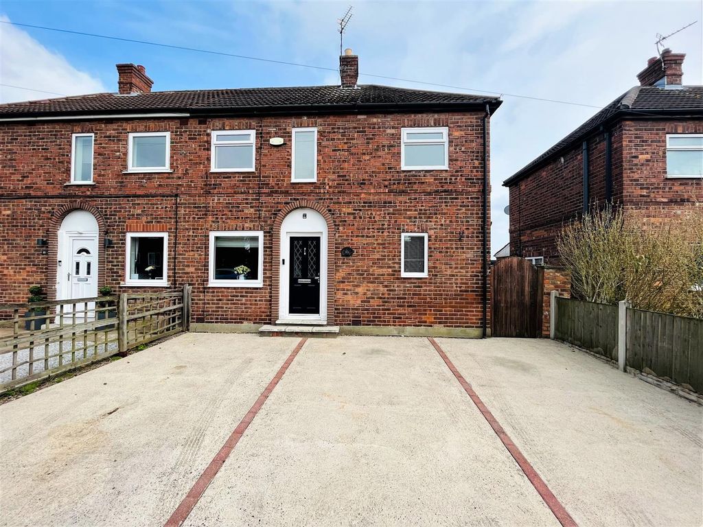 3 bed semidetached house for sale in St. Leonards Avenue, Osgodby