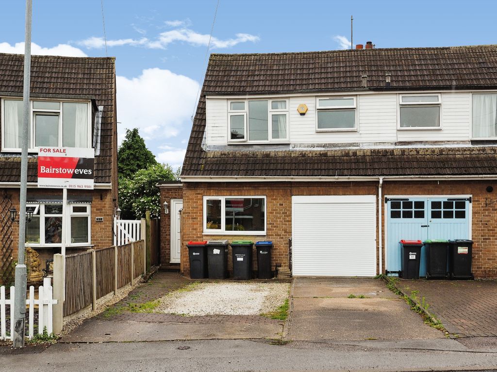 3 bed semidetached house for sale in Claremont Avenue, Hucknall