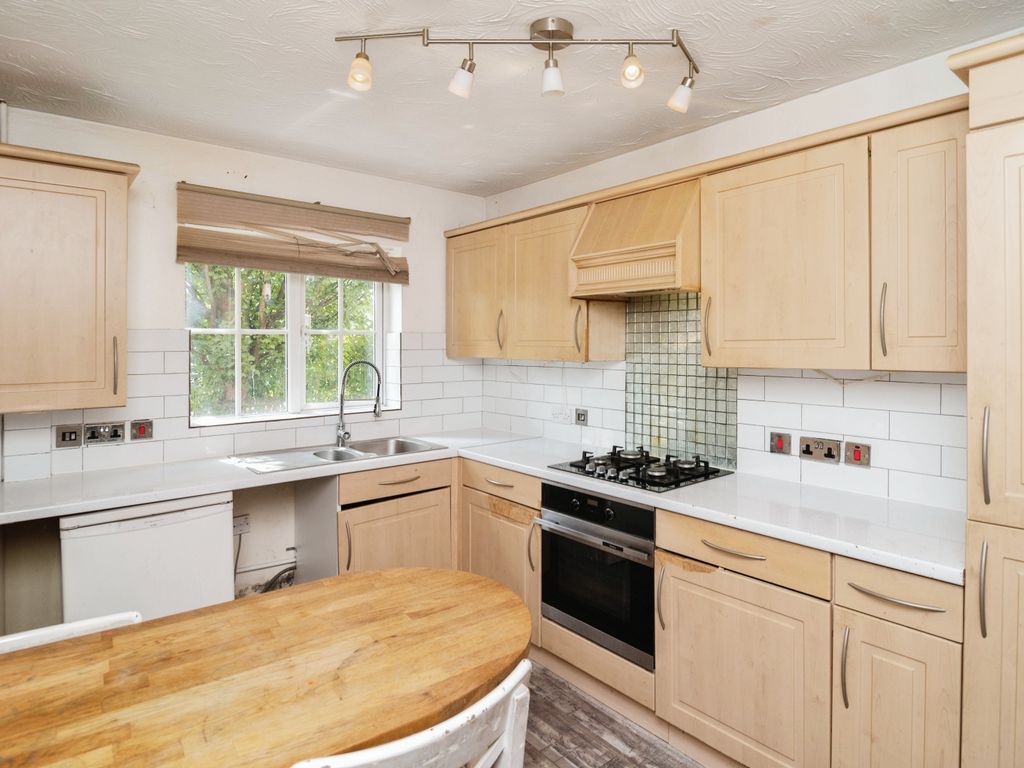 3 bed end terrace house for sale in Mayflower Road, Chafford Hundred