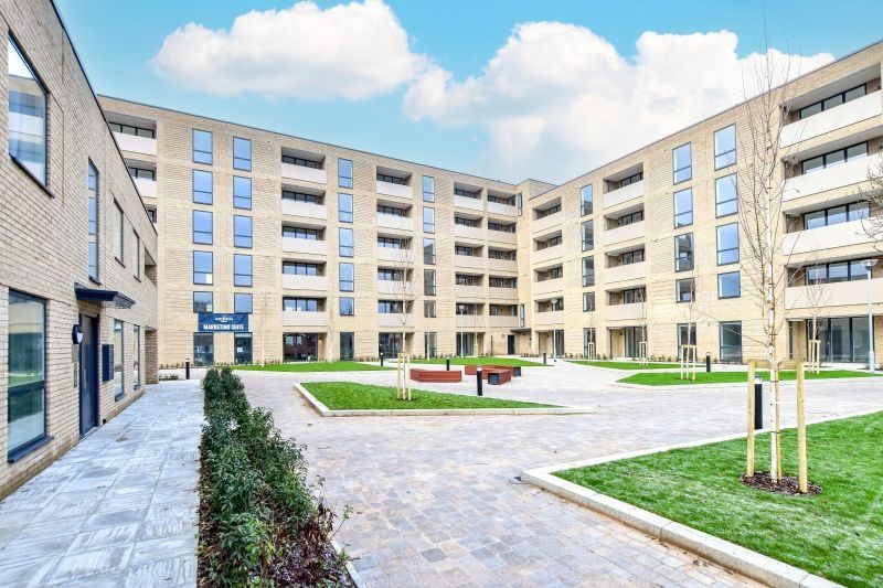 New home, 1 bed flat for sale in Croxley View, Watford, Hertfordshire