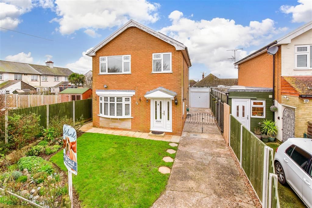 3 bed detached house for sale in Linksfield Road, WestgateOnSea, Kent