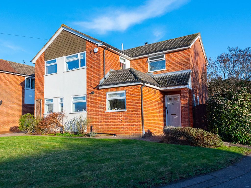 Brookside, Wokingham RG41  