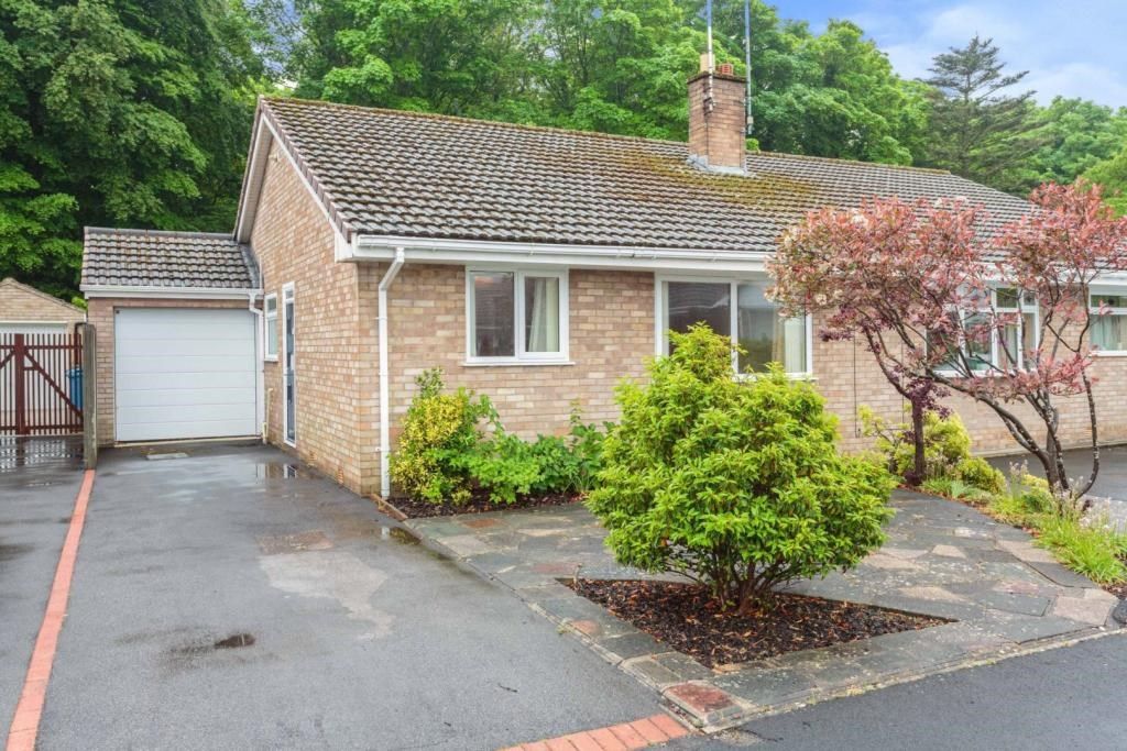 2 bed semidetached bungalow for sale in Longwood Close, Lytham St