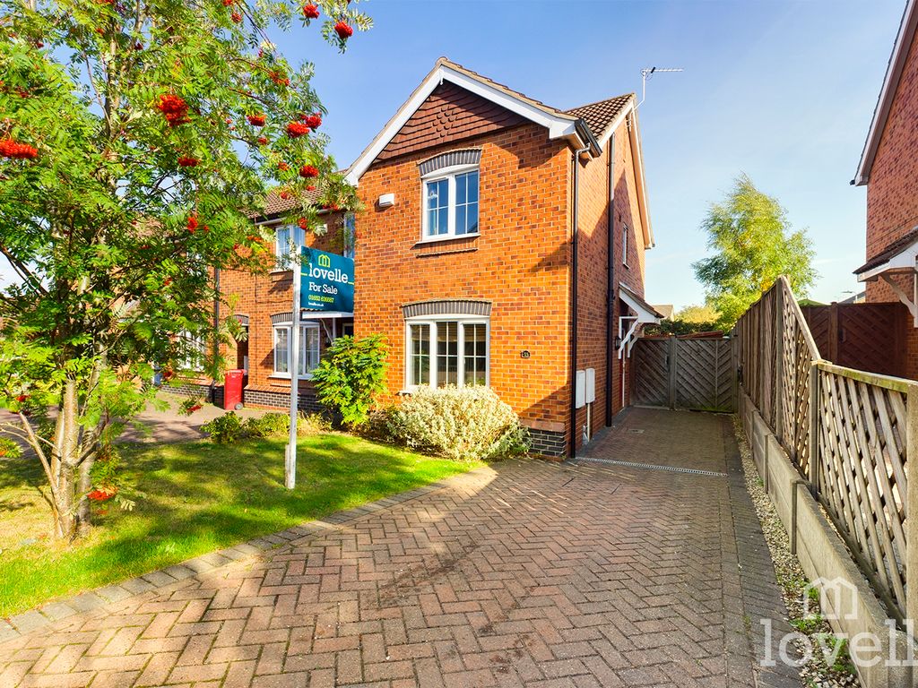 2 bed end terrace house for sale in Kingfisher Close, BartonUpon