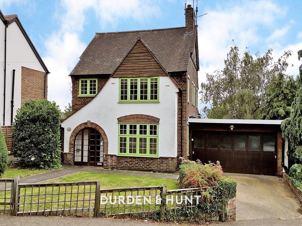 3 bed detached house for sale in Woodberry Way, Chingford E4, £900,000 Zoopla