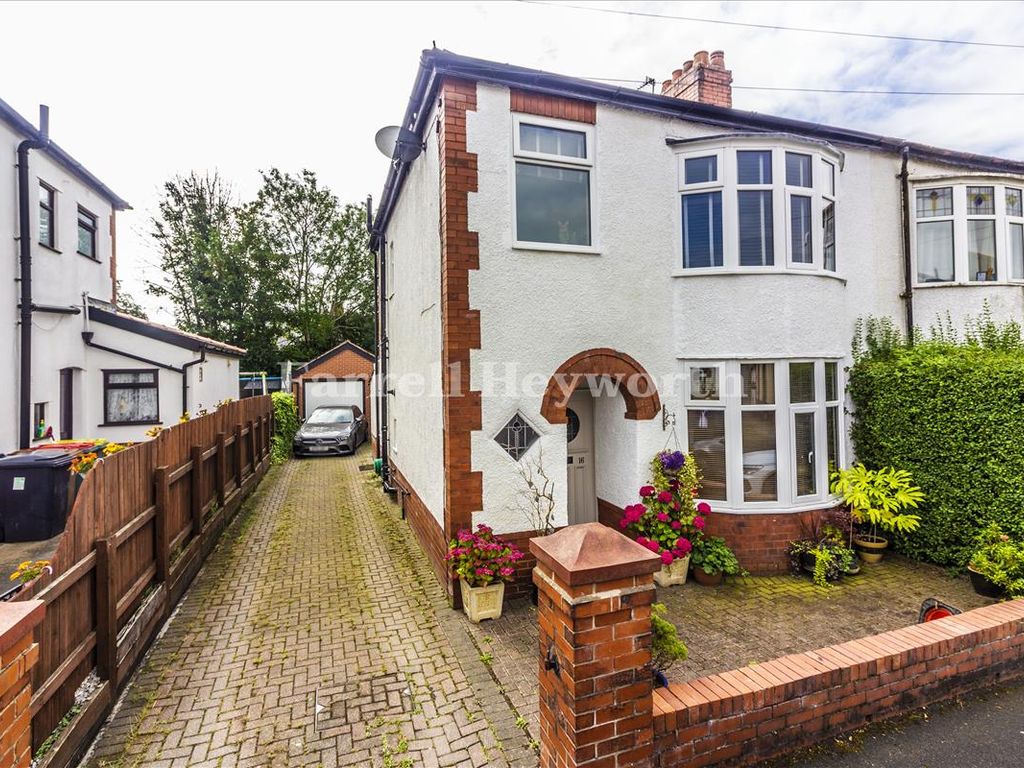 3 bed property for sale in Methuen Avenue, Preston PR2 Zoopla
