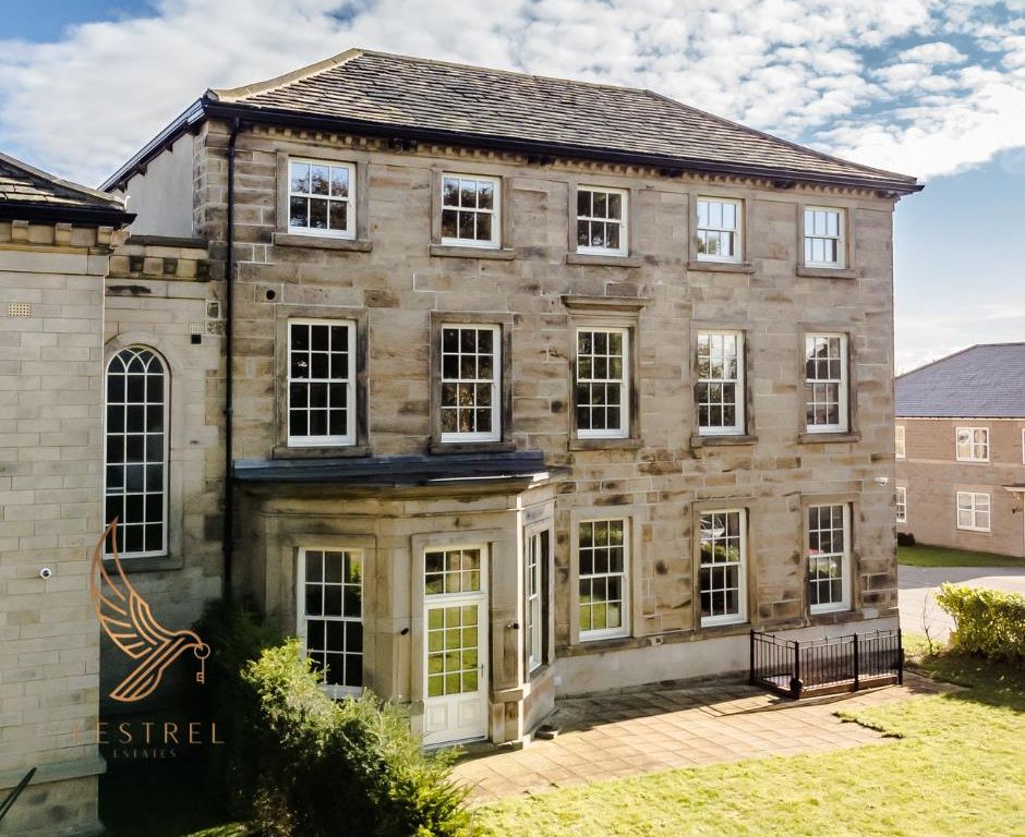 6 bed property for sale in Hall Gardens, Brierley, Barnsley S72 Zoopla