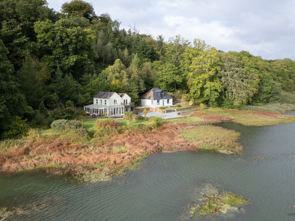 7 bed detached house for sale in Lower Freystrop, Haverfordwest SA62 Zoopla