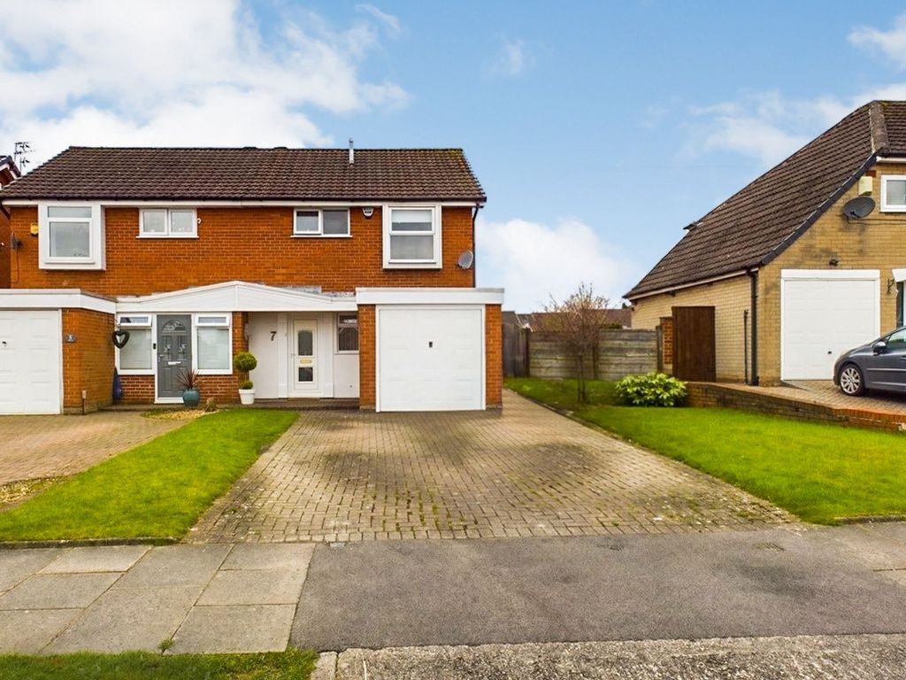 3 bed semidetached house for sale in Treen Road, Tyldesley M29, £