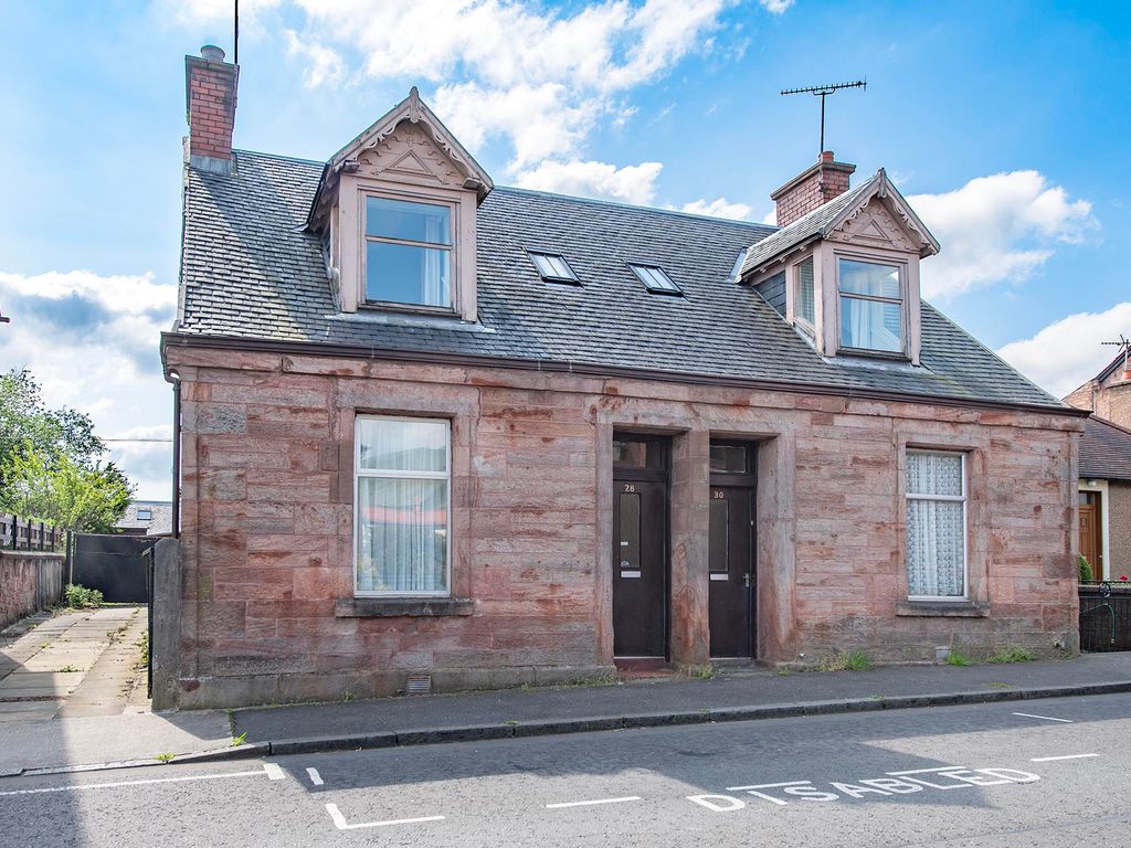 4 bed detached house for sale in Hill Street, Tillicoultry FK13, £