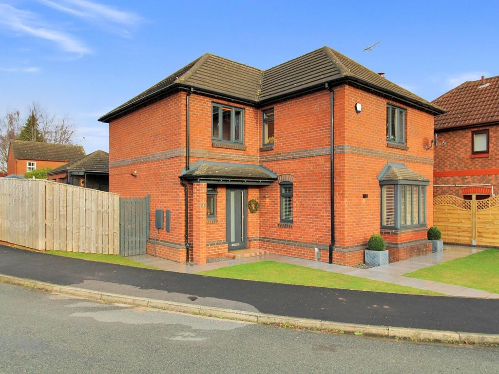 4 bed detached house for sale in Station Close, Ripon HG4, £465,000