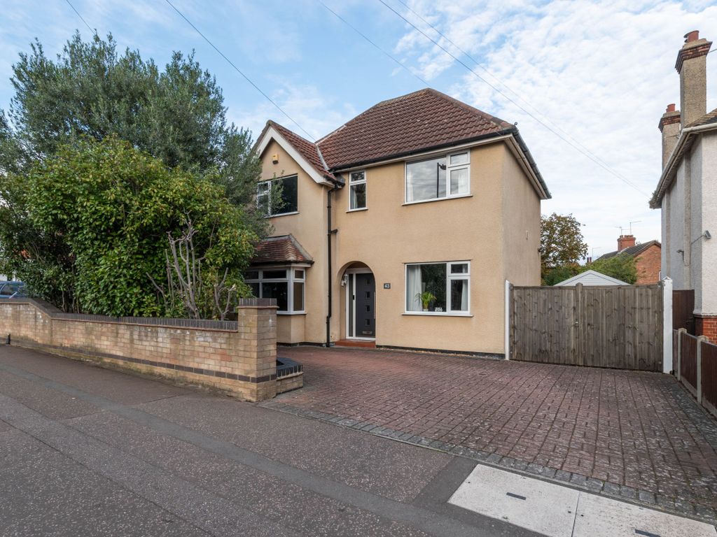 4 bed detached house for sale in Fletton Avenue, Peterborough PE2, £