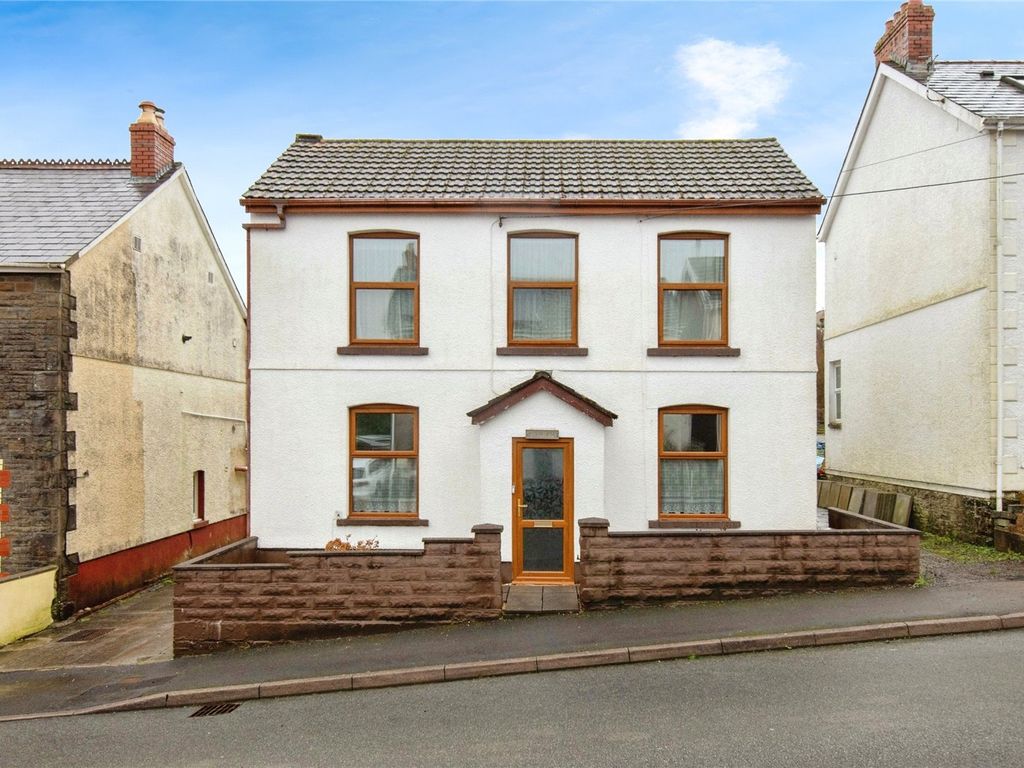 3 bed detached house for sale in Cowell Road, Garnant, Ammanford