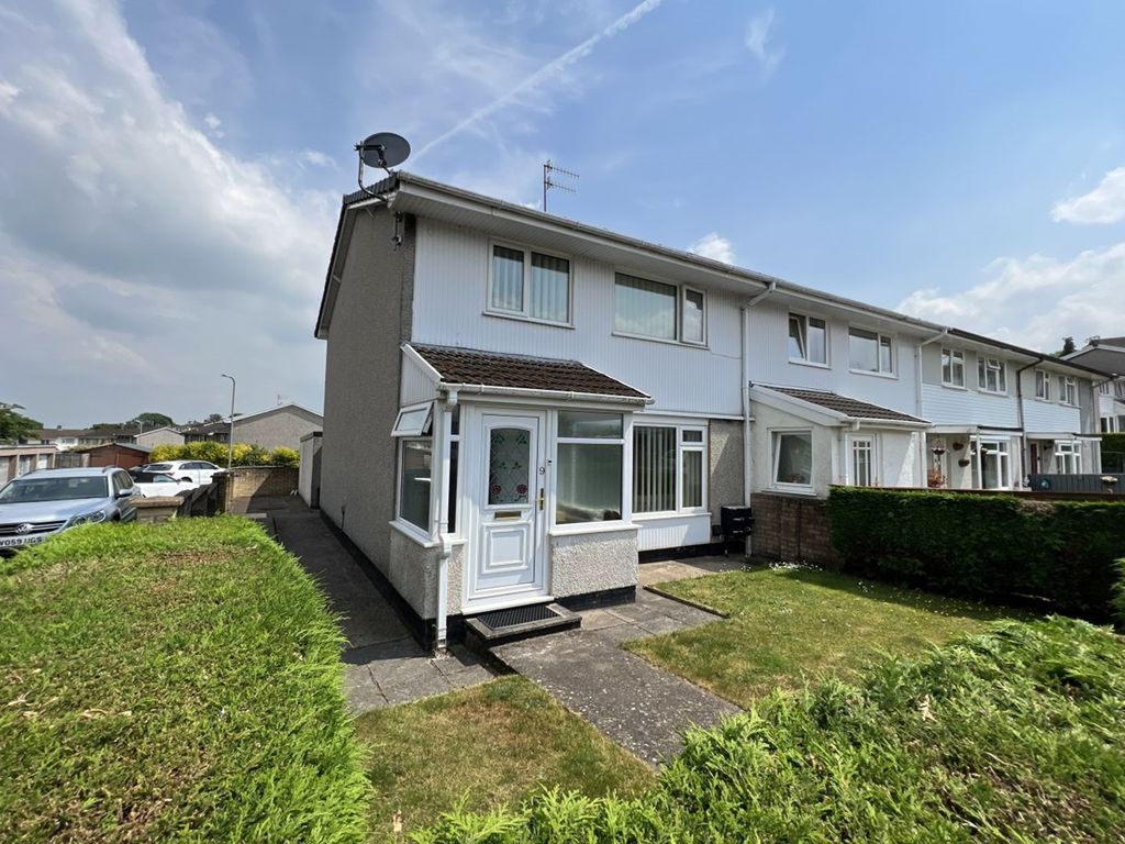 3 bed end terrace house for sale in DanYBryn, Gilwern, Abergavenny