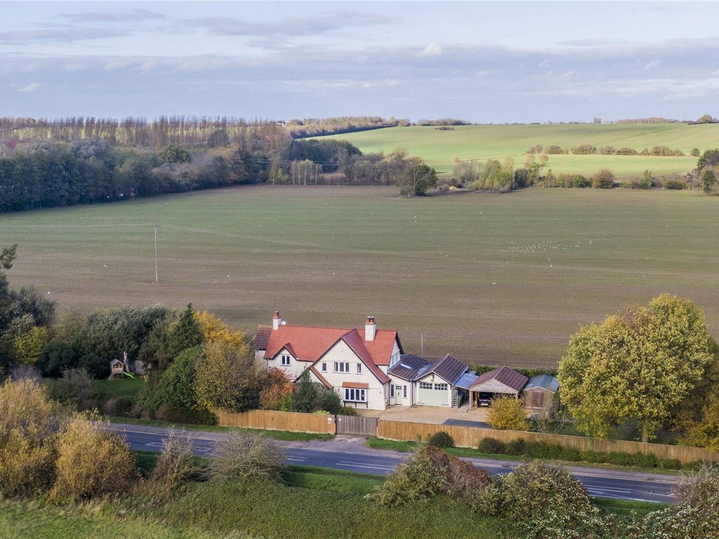 5 bed detached house for sale in Banks End, Wyton, Huntingdon