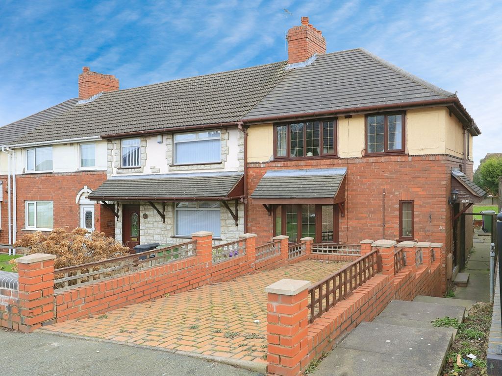 3 bed end terrace house for sale in Pugh Road, Woodcross, Bilston, West