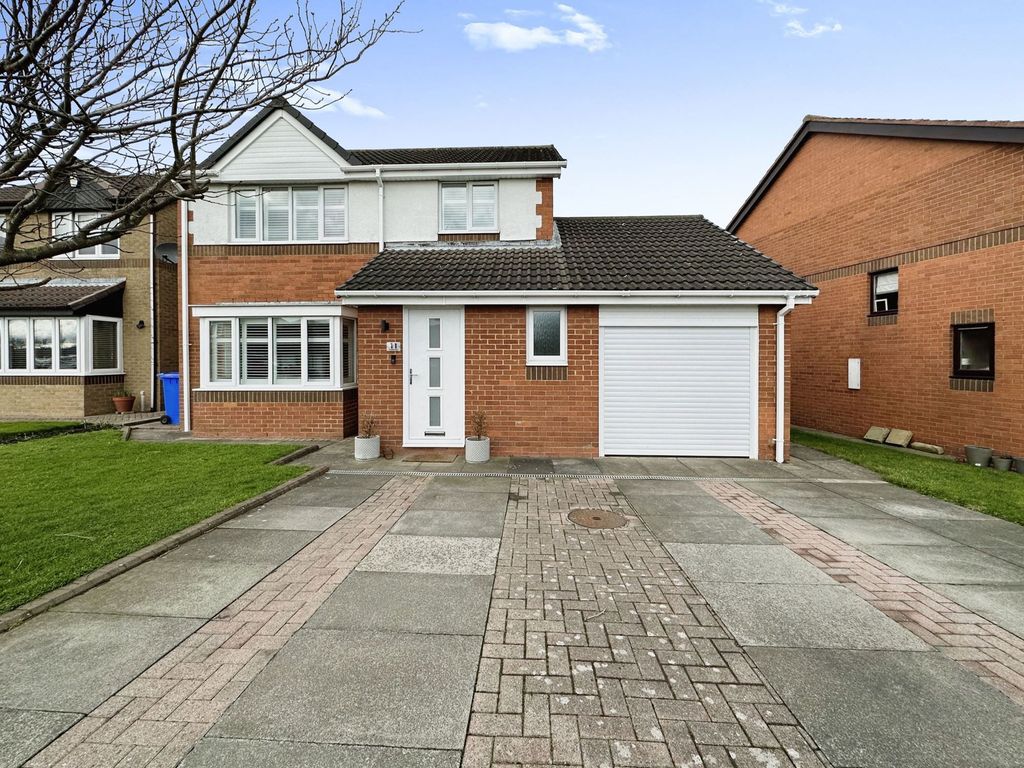 3 bed detached house for sale in Oakfield Way, Seghill, Cramlington