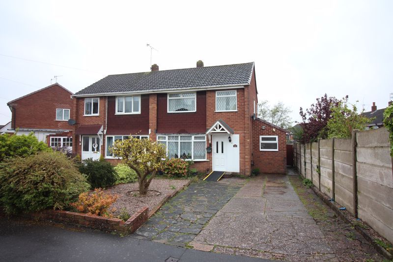 3 bed semidetached house for sale in Kendall Rise, Kingswinford DY6