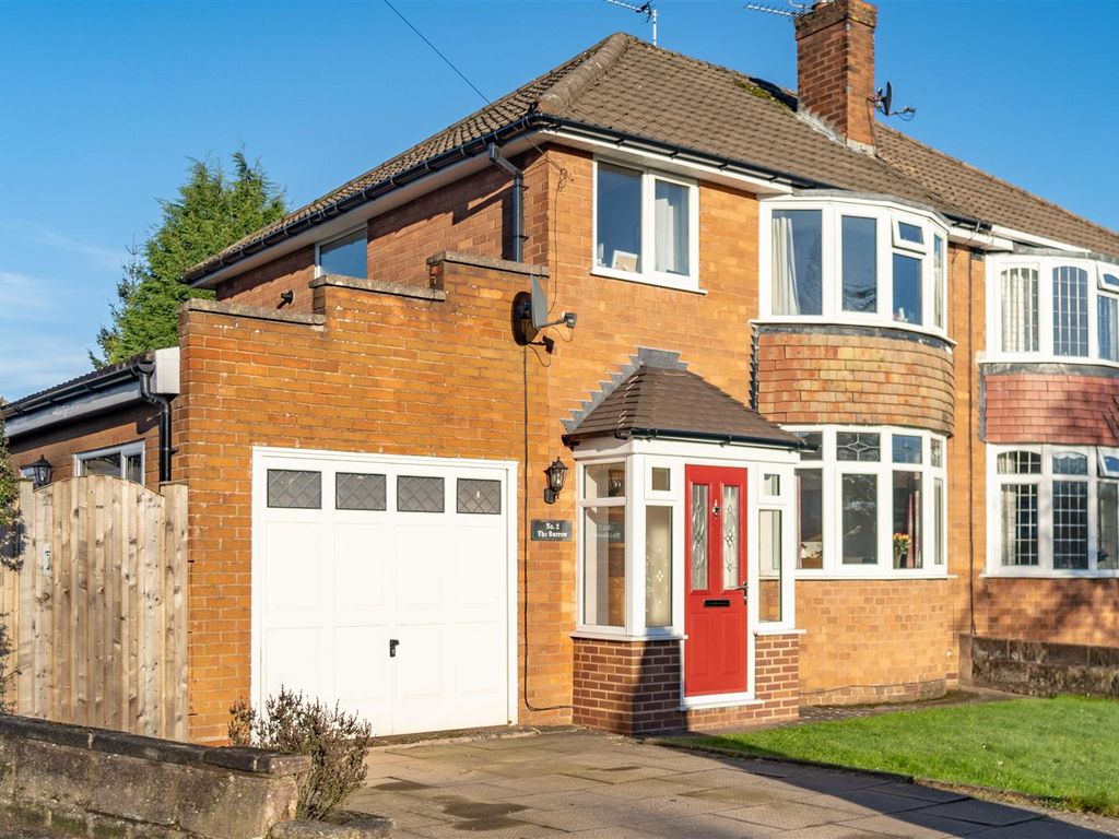 3 bed semidetached house for sale in Western Avenue, Sedgley, West