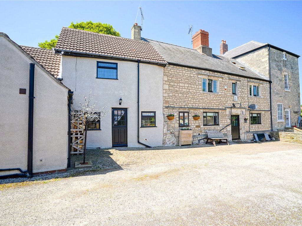 4 bed semidetached house for sale in Holywell Lane, Braithwell