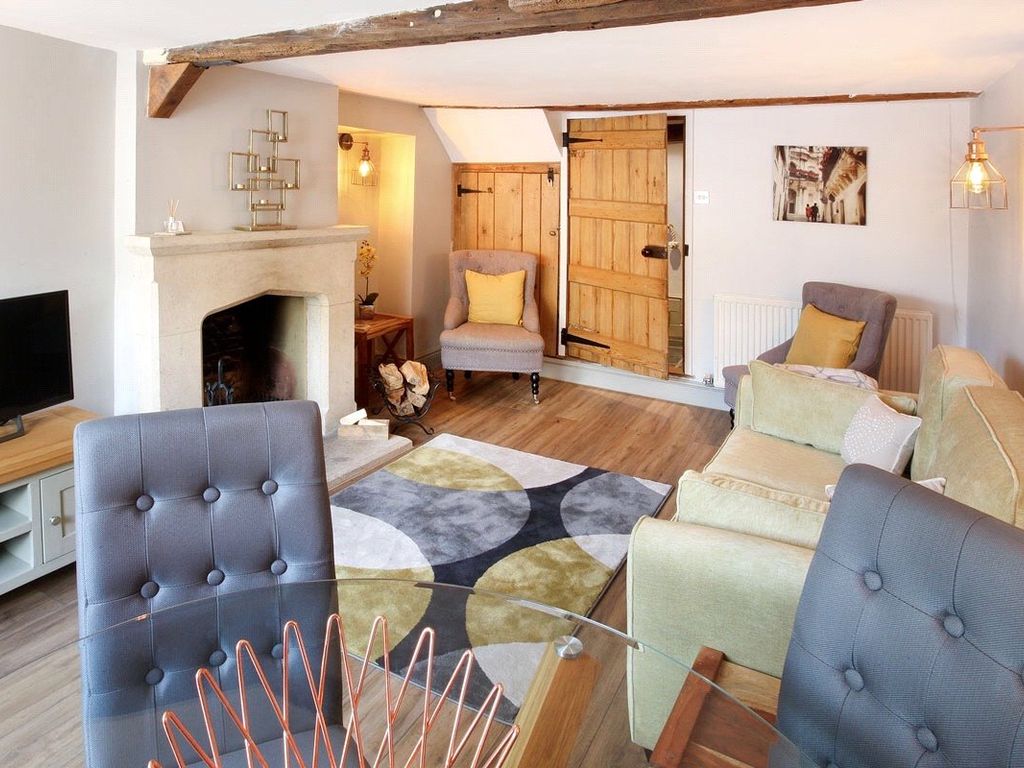2 bed terraced house for sale in West End, Northleach, Cheltenham