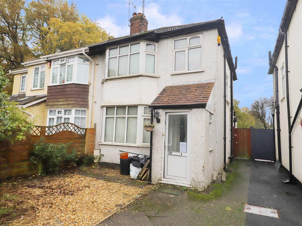 3 bed semidetached house for sale in Sutton Court Road, Hillingdon