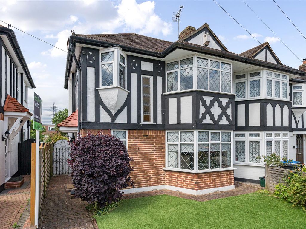 3 bed end terrace house for sale in Seymour Avenue, Morden SM4, £