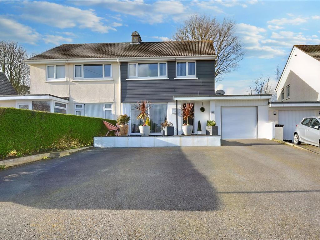 3 bed semidetached house for sale in Bosmeor Road, Falmouth TR11, £