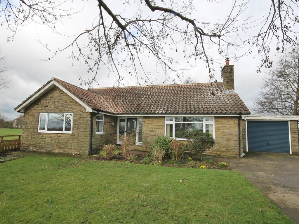 3 bed detached bungalow to rent in Eldmire, Dalton, Thirsk YO7, £1,000
