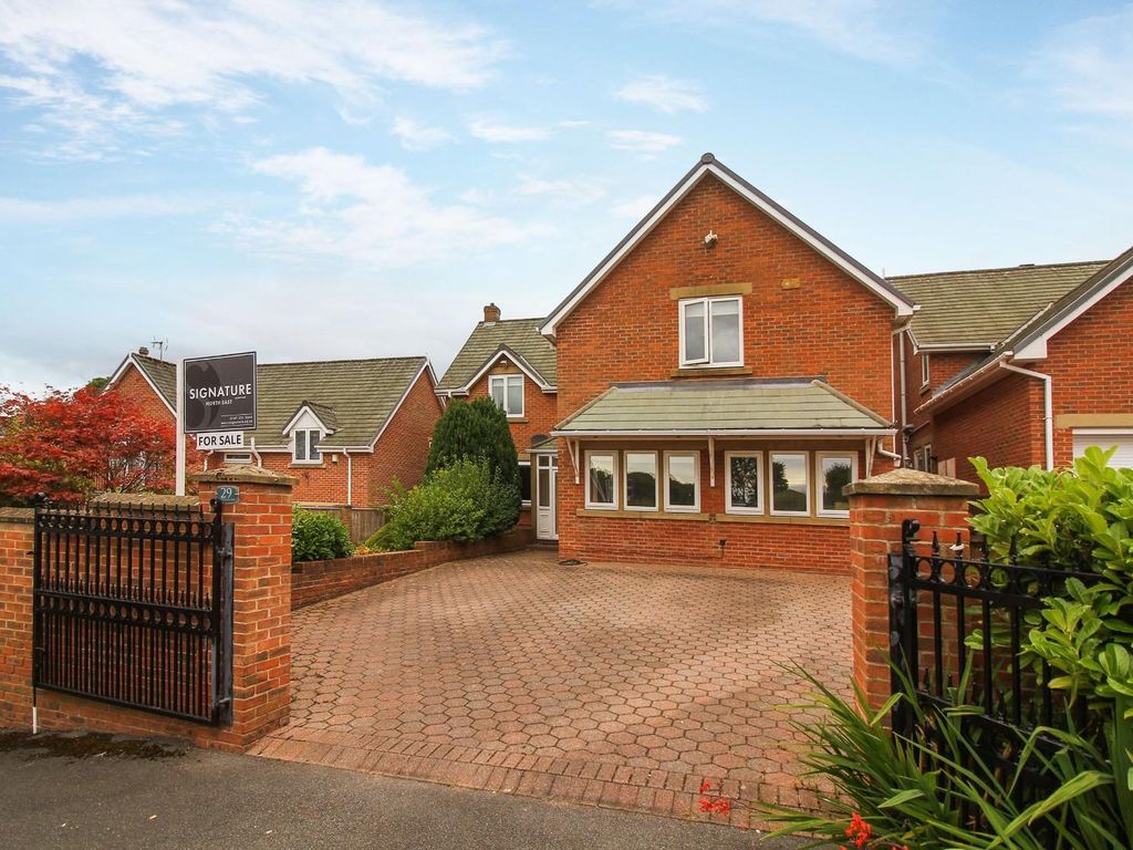 5 bed detached house for sale in Silksworth Hall Drive, New Silksworth